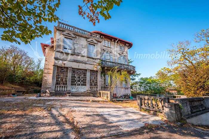 Casa con 10 locali in vendita in Via Don Zilioli, Fornovo Di Taro