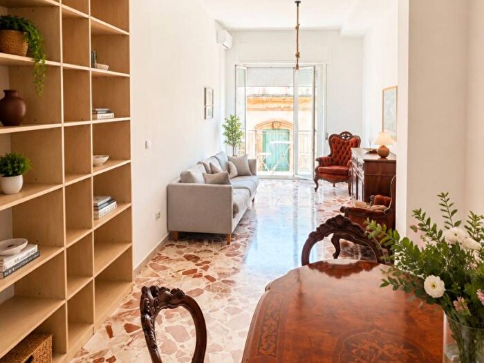 Appartamento quadrilocale in affitto in Via Bacchilide, Gelone Cadorna, Siracusa
