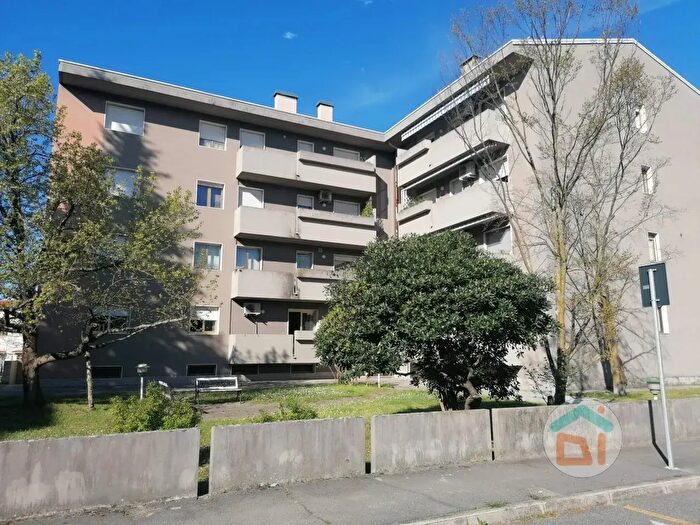 Appartamento trilocale in vendita in Piazzale Martiri Risiera di San Sabba, Ronchi Dei Legionari