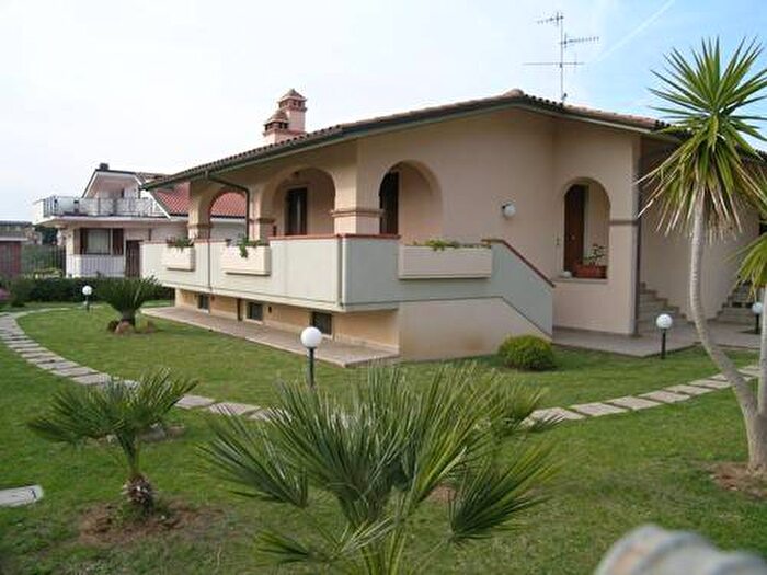 Casa bilocale in affitto in Via Isola della Maddalena, Zona Nuova Pratoranieri, Follonica