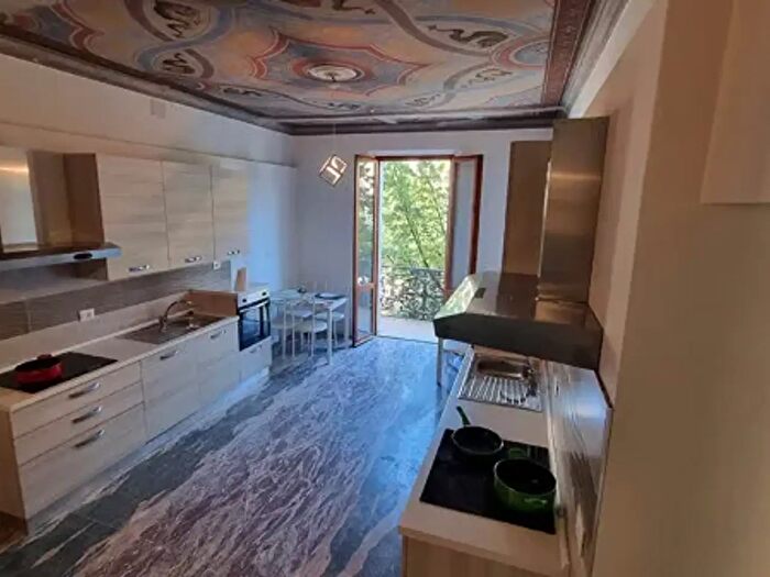 Appartamento con 6 locali in vendita in Via Paolo Ferrari, Modena