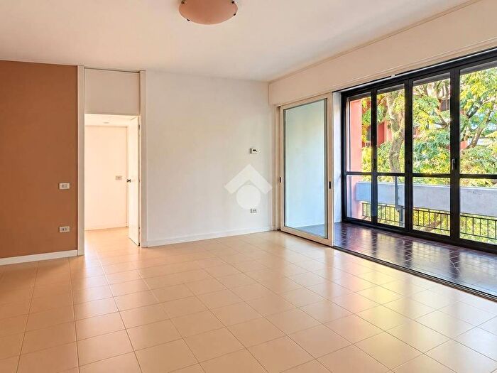 Appartamento trilocale in vendita in via Gugliemo Marconi, Milano, Basiglio