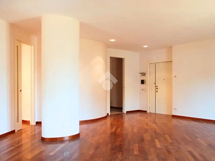 Appartamento quadrilocale in affitto in Via S Girolamo, Putignano