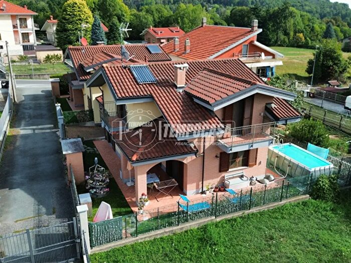 Casa con 5 locali in vendita in Via Bovero Monsignor, Giaveno