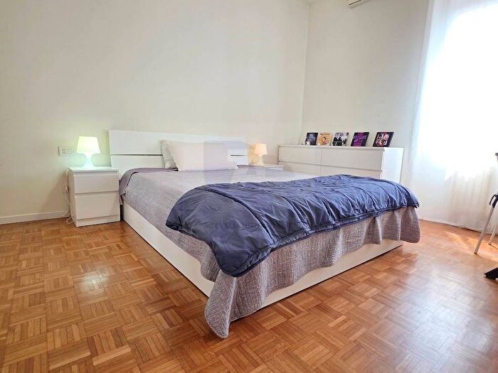 Appartamento bilocale in affitto in Bocconi, Milano