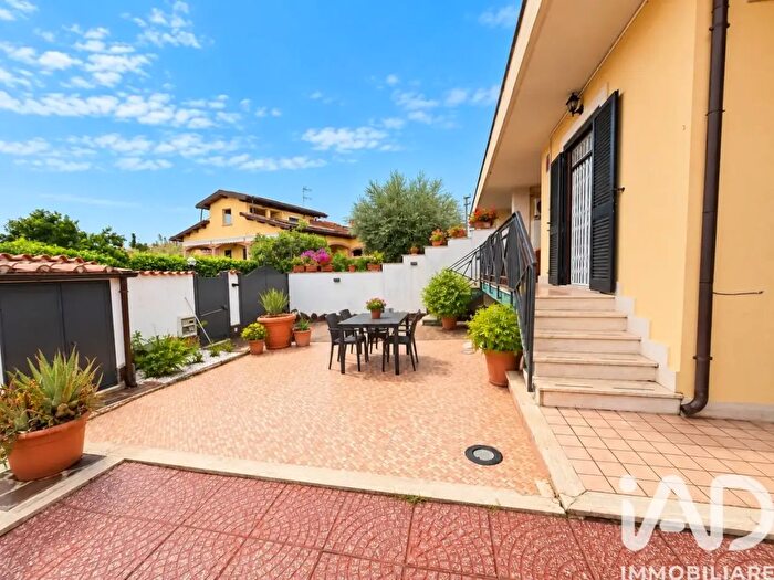 Casa quadrilocale in vendita in Via Lino Liviabella, Roma