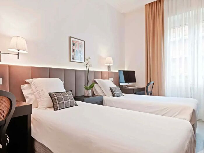 Appartamento monolocale in affitto in Via Eugenio Carpi, Milano