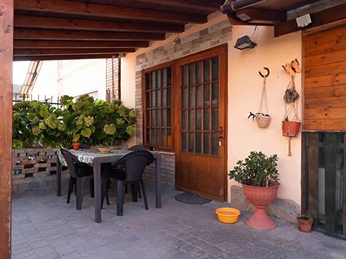 Casa trilocale in vendita in Via Marconi, Cervesina
