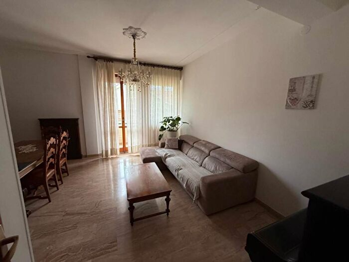 Appartamento quadrilocale in affitto in Via Vincenzo Rossi, Pantano, Pesaro