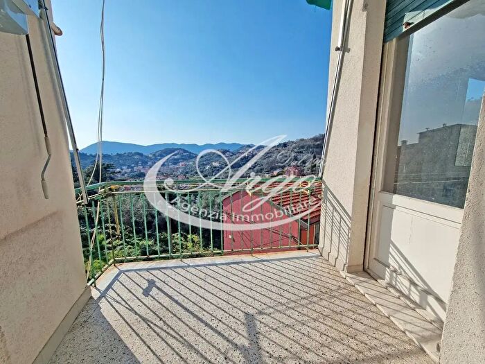 Appartamento quadrilocale in vendita in Solaro, Lerici