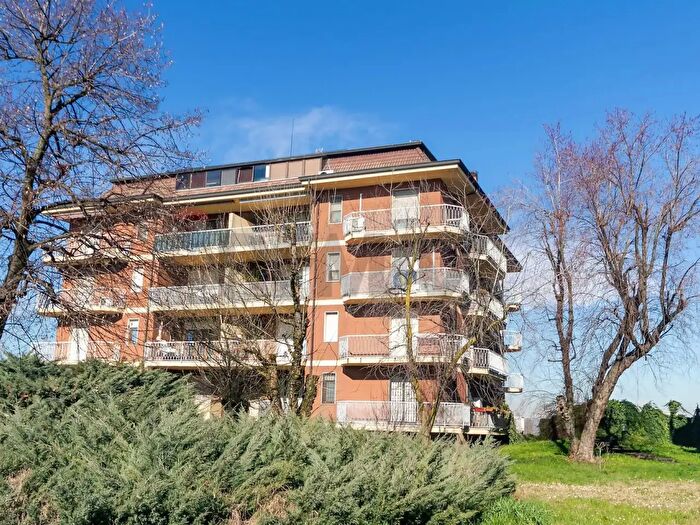 Appartamento trilocale in vendita in Carioni, Misano Di Gera DAdda