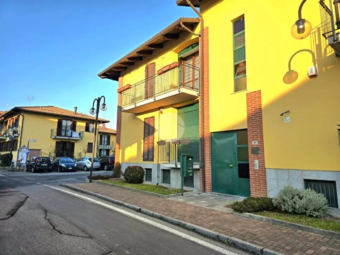 Appartamento con 5 locali in vendita in Via Trieste, Bosconero