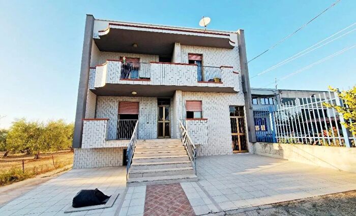 Casa con 7 locali in vendita in Via Canosa Andria Andria, Andria