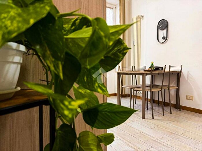 Appartamento bilocale in affitto in VIALE CASSALA, Navigli Darsena, Milano