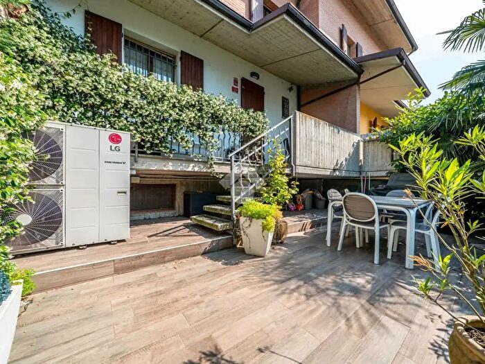 Casa quadrilocale in vendita in Via Goffredo Mameli, Castelnuovo Rangone