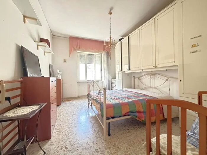 Appartamento trilocale in vendita in Via Rocco Giovanni, Casoria