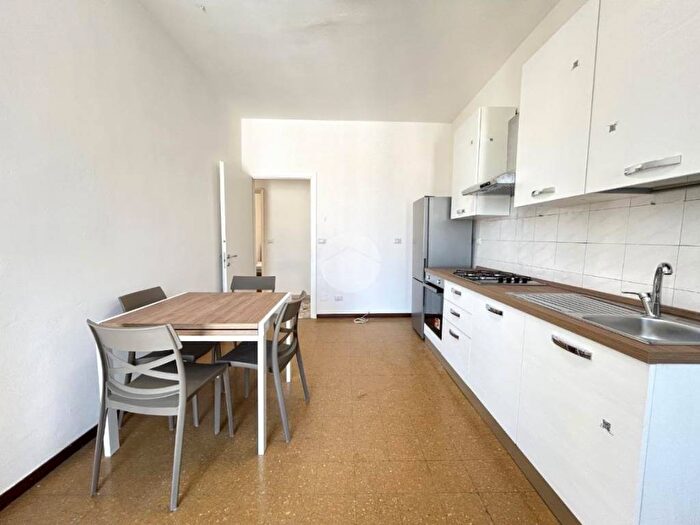 Appartamento quadrilocale in affitto in Via Giovanni Pezzotti, Pezzotti Meda, Milano