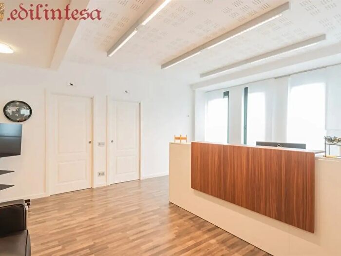 Casa con 5 locali in vendita in Via Torri Bianche, Vimercate