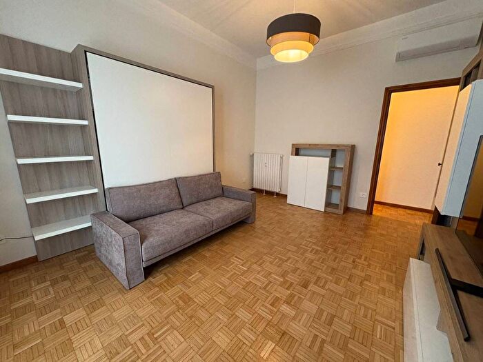 Appartamento monolocale in affitto in Via Marco Polo, Porta Nuova, Milano