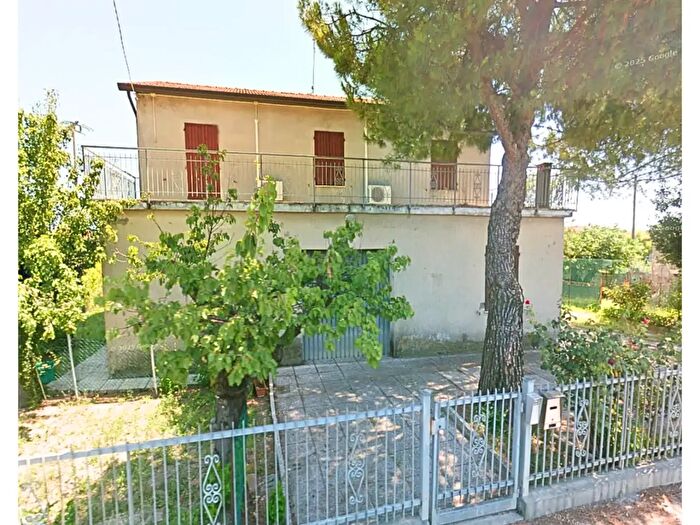 Casa con 6 locali in vendita in Rimini