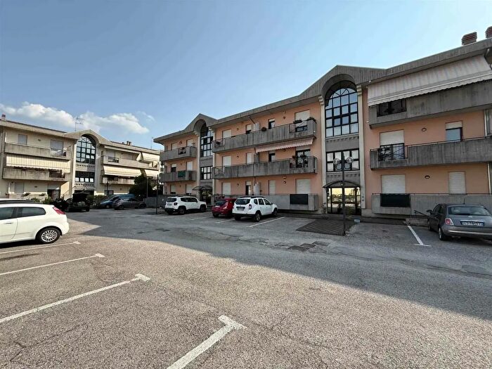 Appartamento quadrilocale in vendita in Via Brigata Stella, Montecchio Maggiore