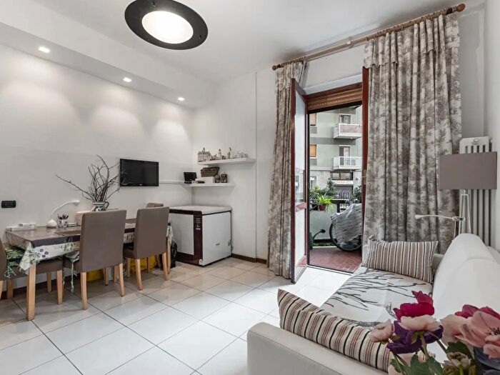 Appartamento bilocale in affitto in Via Carlo Fornara, Milano