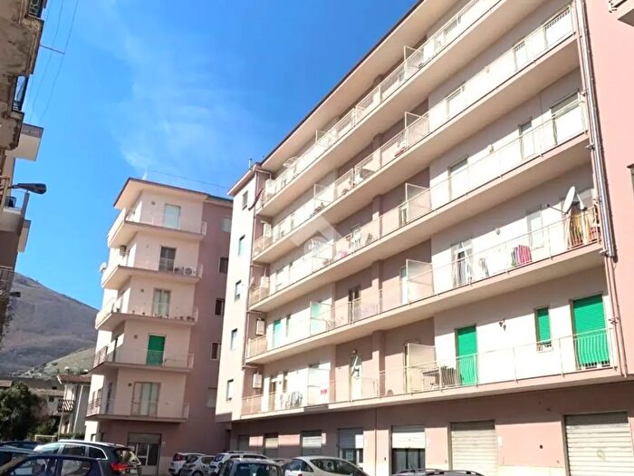 Appartamento quadrilocale in vendita in Via Sandro Pertini, Airola