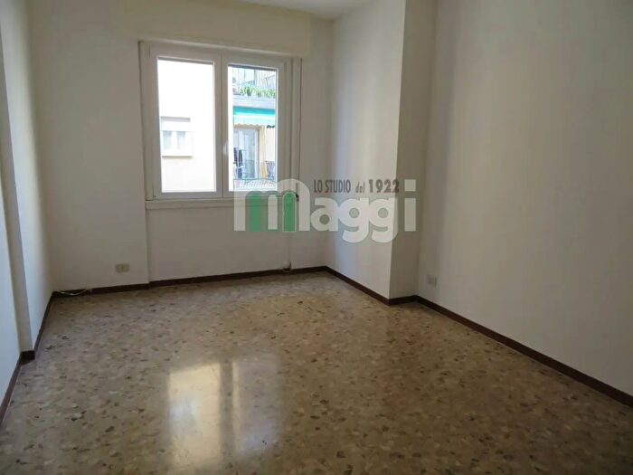 Appartamento bilocale in affitto in Via Losanna, Milano