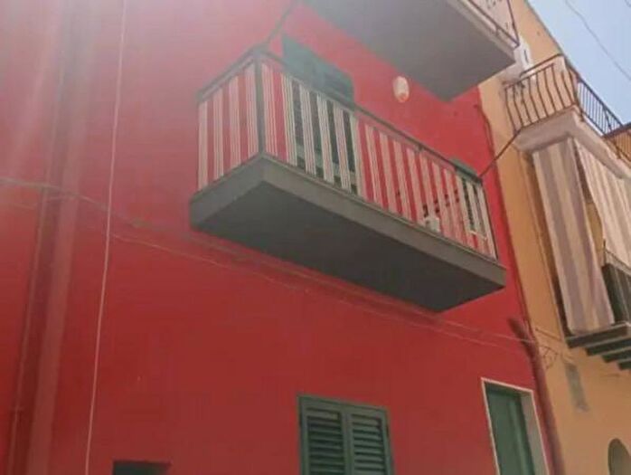 Casa monolocale in vendita in Via Gandolfo, Leonforte