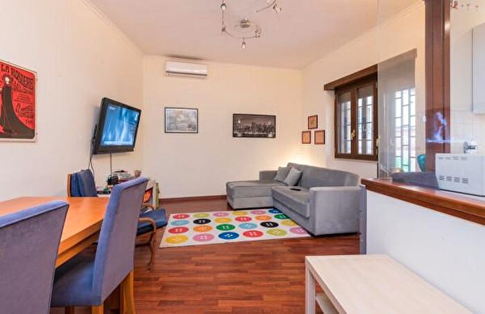 Appartamento bilocale in vendita in Via San Francesco dAssisi, Ciampino