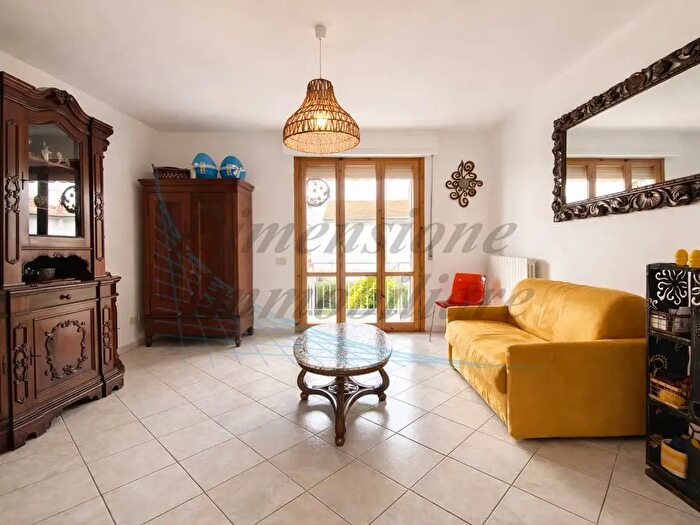 Appartamento quadrilocale in vendita in Via Vittorio Veneto, Castagneto Carducci