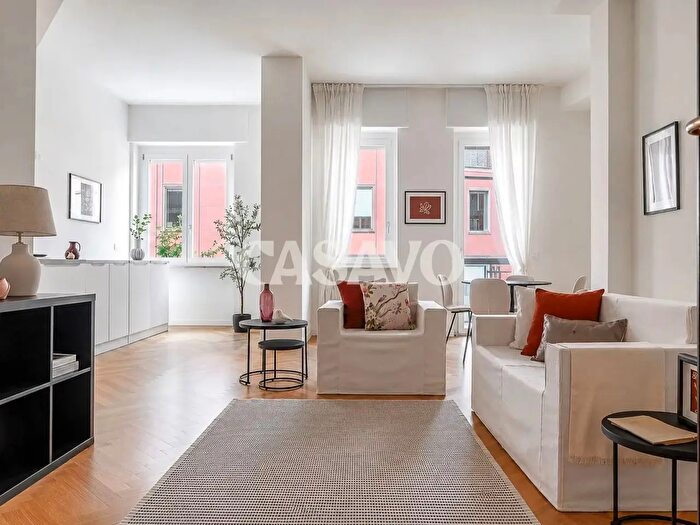 Appartamento trilocale in vendita in Via Crocefisso, Milano