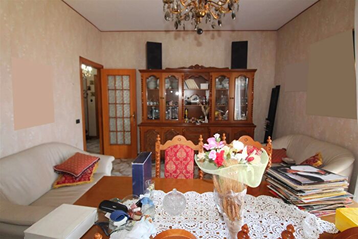 Appartamento quadrilocale in vendita in Via Fratelli Cervi Carlentini, Carlentini