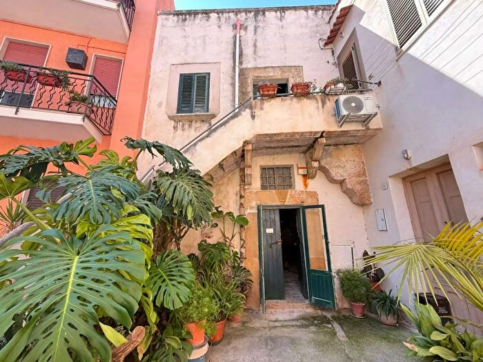 Casa con 6 locali in vendita in Vicolo Pazienza, Marsala
