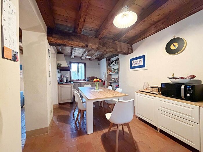 Casa con 6 locali in affitto in Via Migliorini, Centro, Castelcucco