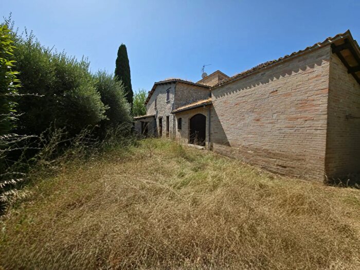 Casa con 5 locali in vendita in Località Colle di Maiano, Spoleto