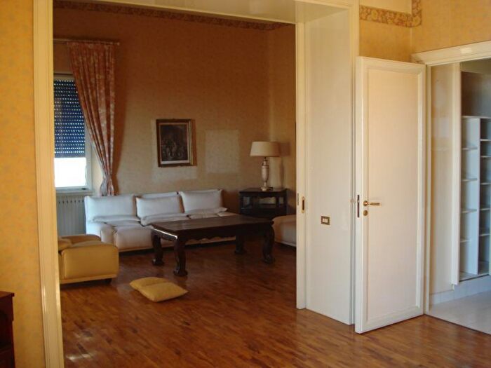 Appartamento con 5 locali in vendita in Piazza Cavour, Agrigento