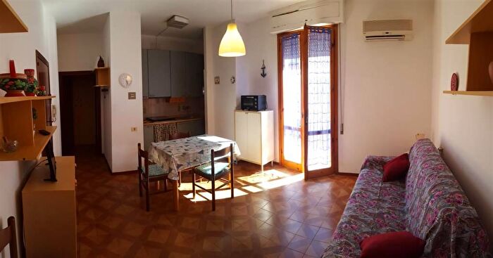 Appartamento monolocale in affitto in Via Parri, Follonica