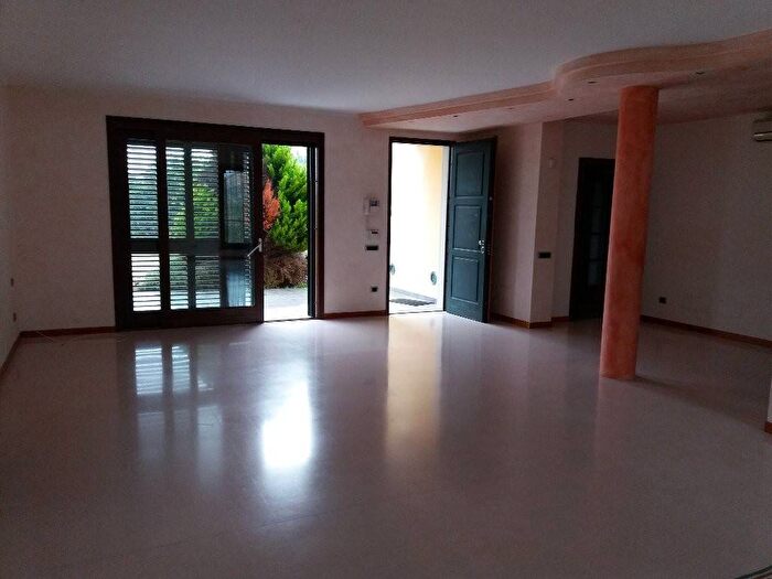 Casa con 6 locali in affitto in Via Guido Castelnuovo Arena Metato, Arena Metato, San Giuliano Terme