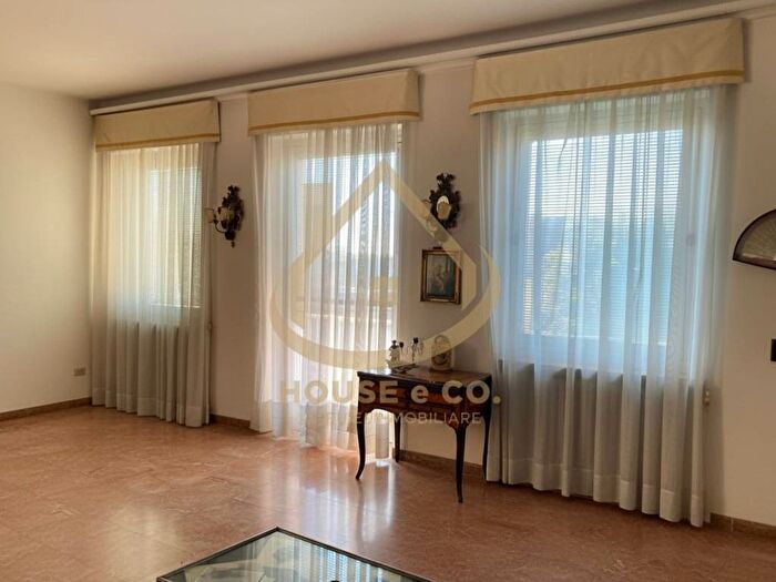 Appartamento quadrilocale in affitto in Via Cairoli, Centro, Vigevano