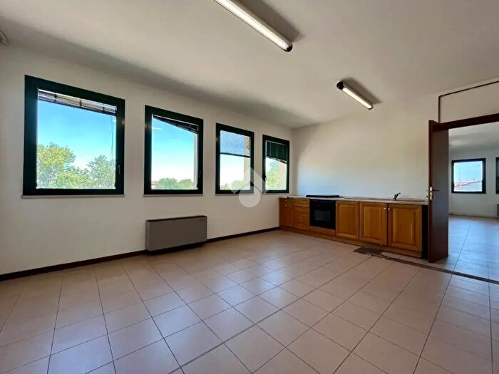 Appartamento bilocale in vendita in Viale Vincenzo Randi, Ravenna