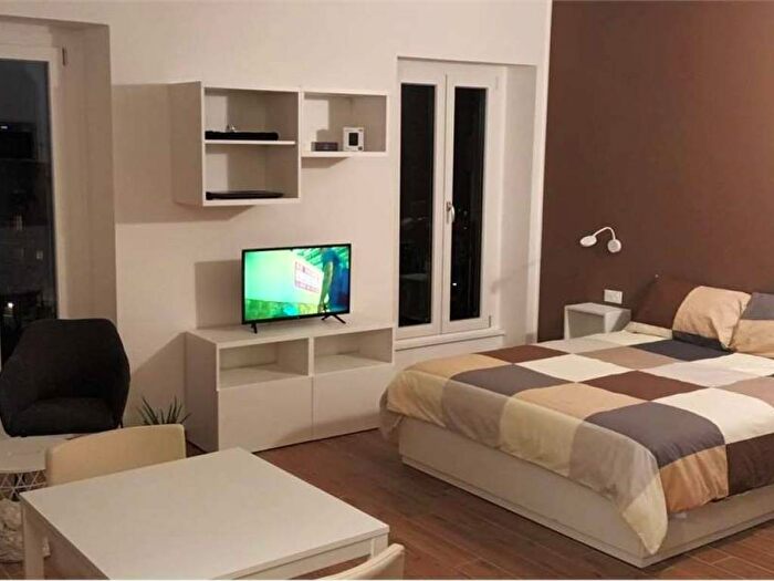 Appartamento monolocale in affitto in Riva di Trento, Corvetto, Milano