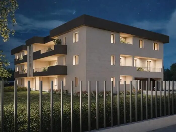 Appartamento trilocale in vendita in Via Andrea Previtali, Abano Terme