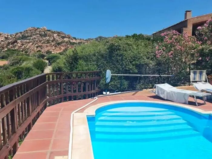 Casa monolocale in vendita in Trinità d'Agultu e Vignola