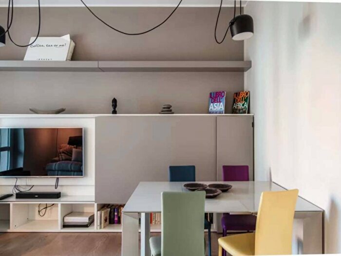 Appartamento bilocale in affitto in Via Francesco Anzani, Borghi, Como