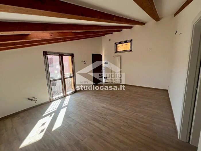 Appartamento bilocale in vendita in Via Mazzini, Cremosano