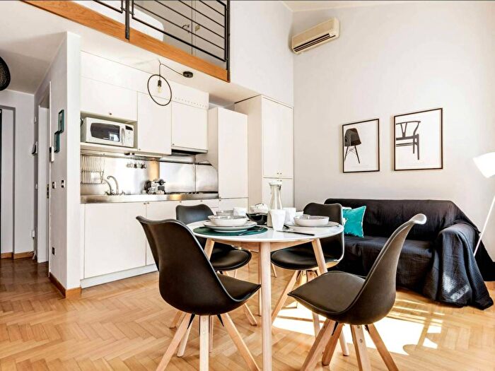 Appartamento monolocale in affitto in Vicolo Fiori, Brera, Milano