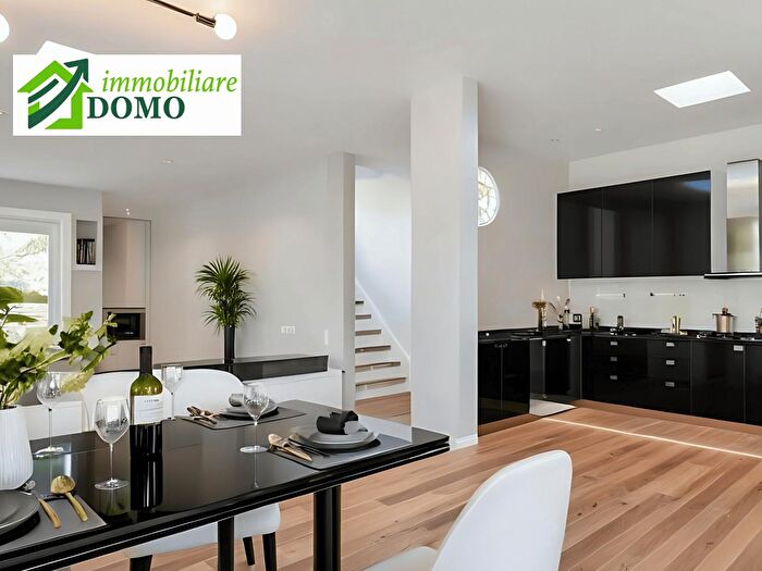 Casa con 6 locali in vendita in Santorso