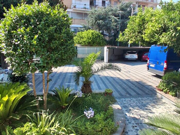 Appartamento trilocale in affitto in Cupa Principe, Capodichino, Napoli