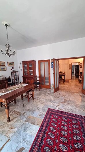 Appartamento con 8 locali in vendita in Livorno, Livorno